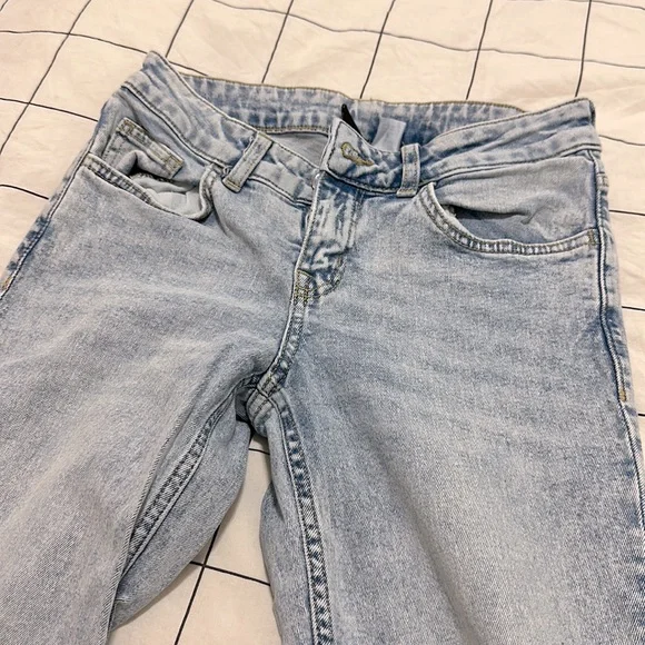 Beautiful Jeans 🩵🩵 - Picture 2 of 5